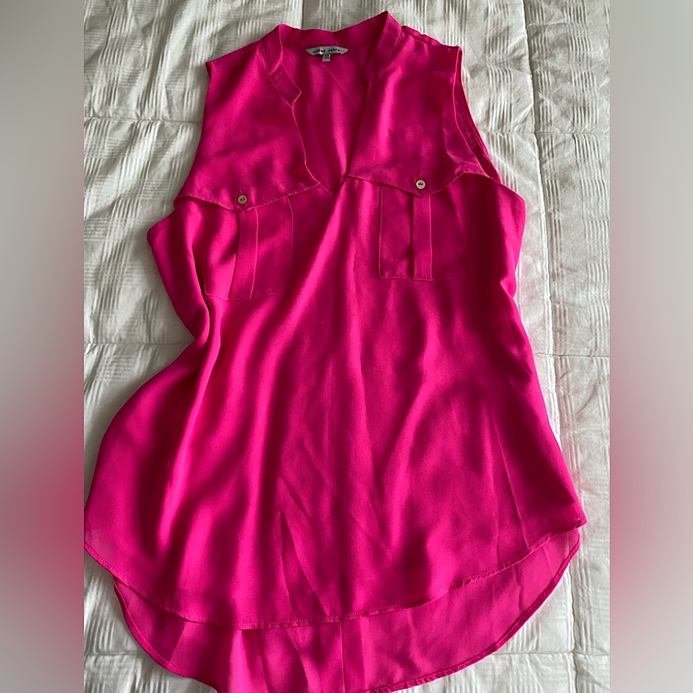 Super Bright and Stylish this Naked Zebra Top 💖